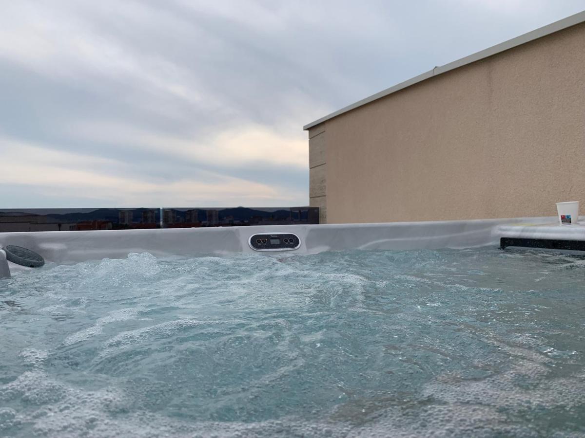 Olive Oasis Penthouse With Jacuzzi Apartment Zadar Ngoại thất bức ảnh