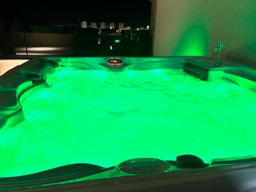 Olive Oasis Penthouse With Jacuzzi Apartment Zadar Ngoại thất bức ảnh